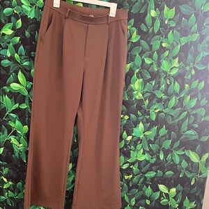 HALARA Brown Pleated Pants